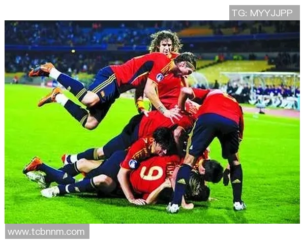 足球星凯成长历程与辉煌瞬间全面解读